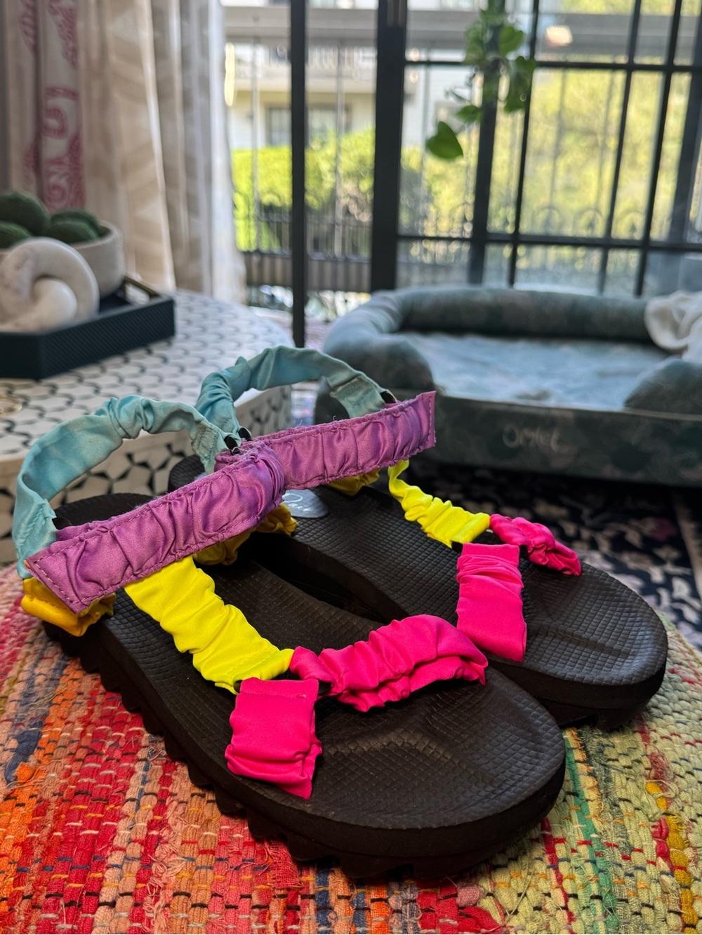 ▪️🩷💛 Wildfox Multicolor Ruched Strap Platform Sandals Neon Colors 🩵💜▪️ - Picture 2 of 6